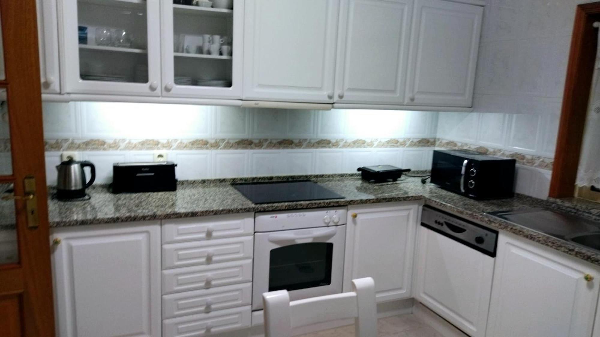 Lovely Apartment Aveiro Buitenkant foto